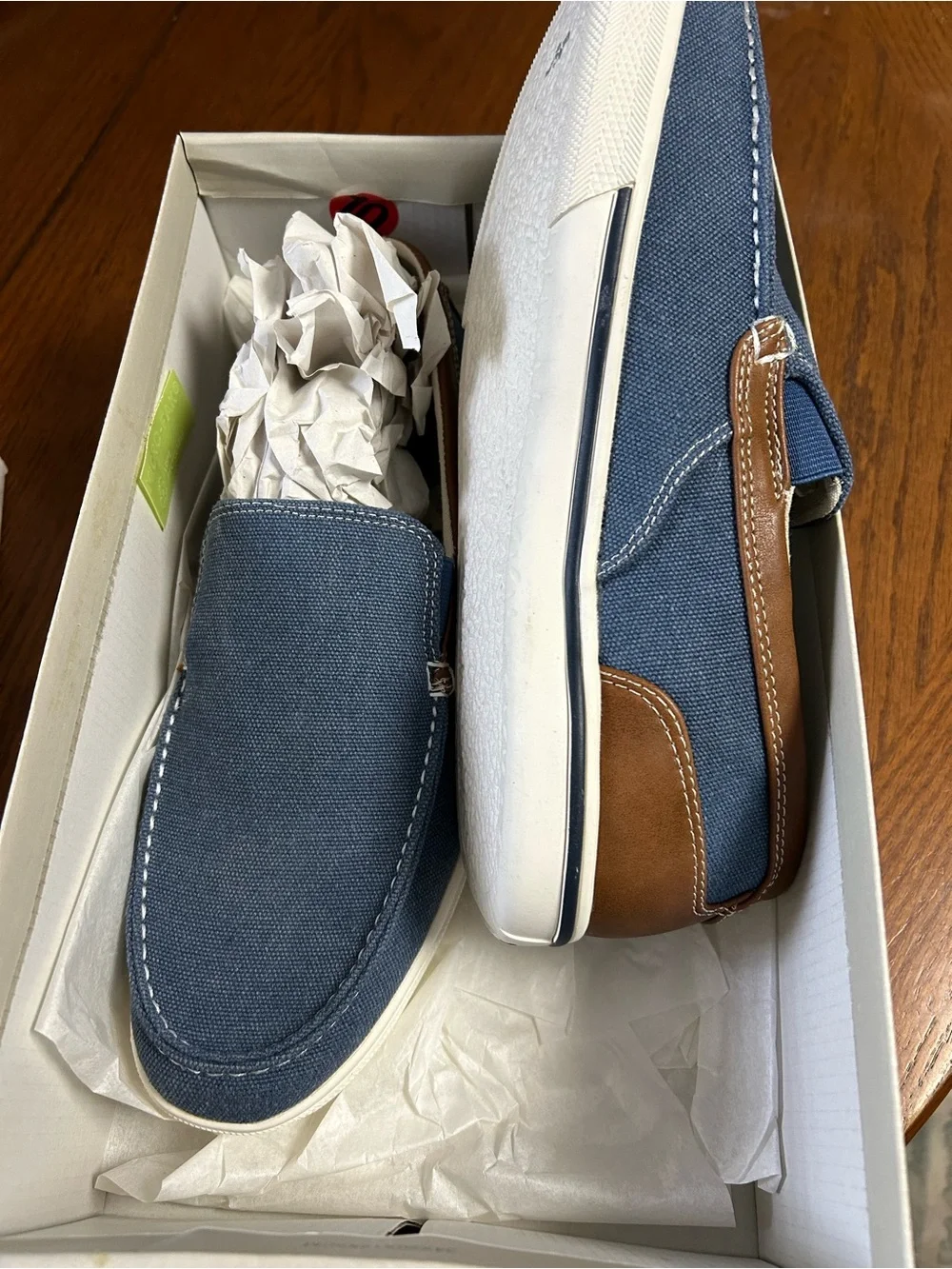 Tommy Bahama Men's Denim Blue Canvas Slip-On Loafers size 10 Mens - Picture 2 of 4